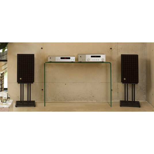 JBL CD350 Classic - Walnut - Compact Disc Player - Detailshot 5 image number null