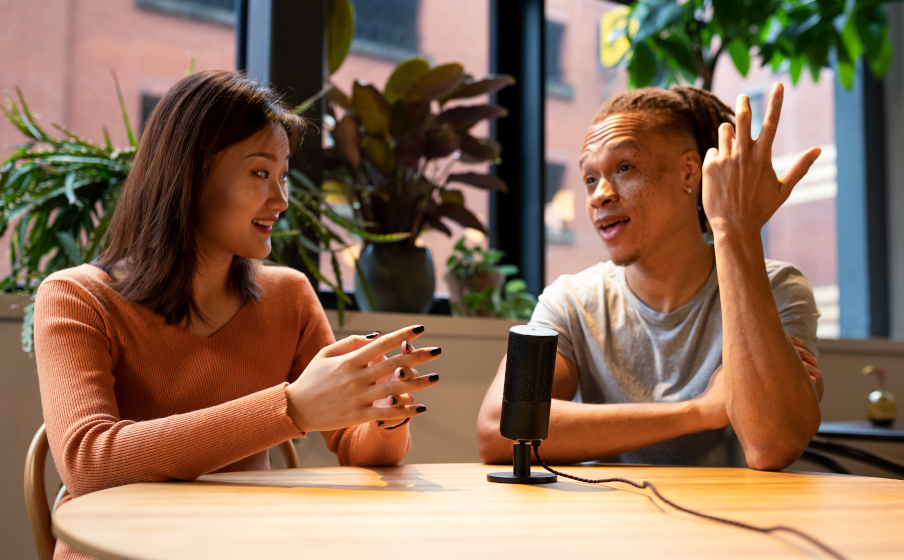 JBL Quantum Stream Two selectable voice pick-up patterns - Image