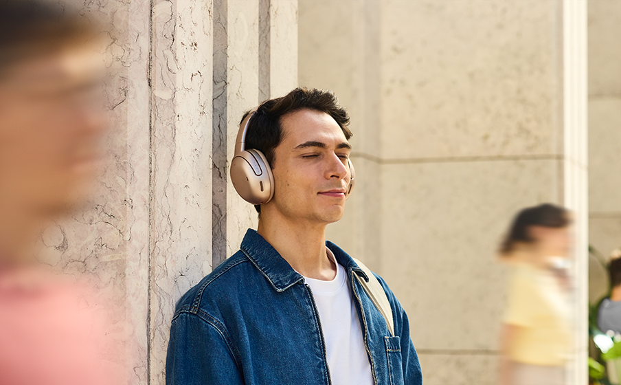 JBL Tour One M3 Immersive JBL Spatial 360 sound with Head Tracking - Image