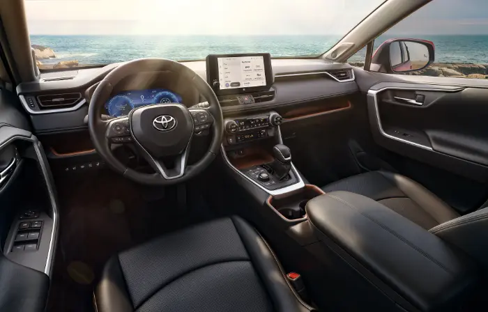rav4-us Interior