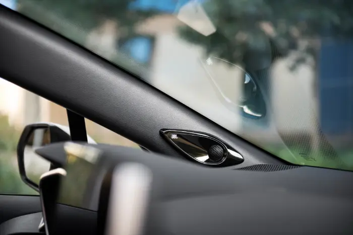 corolla-us Interior