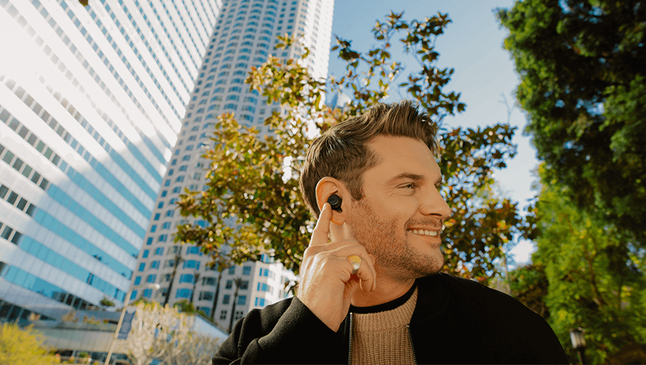 Noise-cancelling headphones: what are they and how do they work?