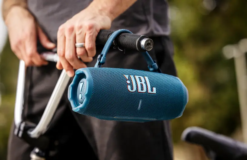 JBL Charge 6 vs. Flip 7: Which speaker is right for you?